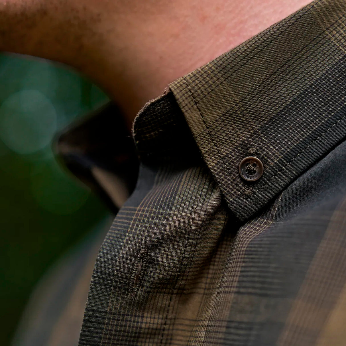 Härkila - Akkan skjorte // Willow green/Shadow brown fra Härkila - billede nr. 4 hos GrejFreak.dk