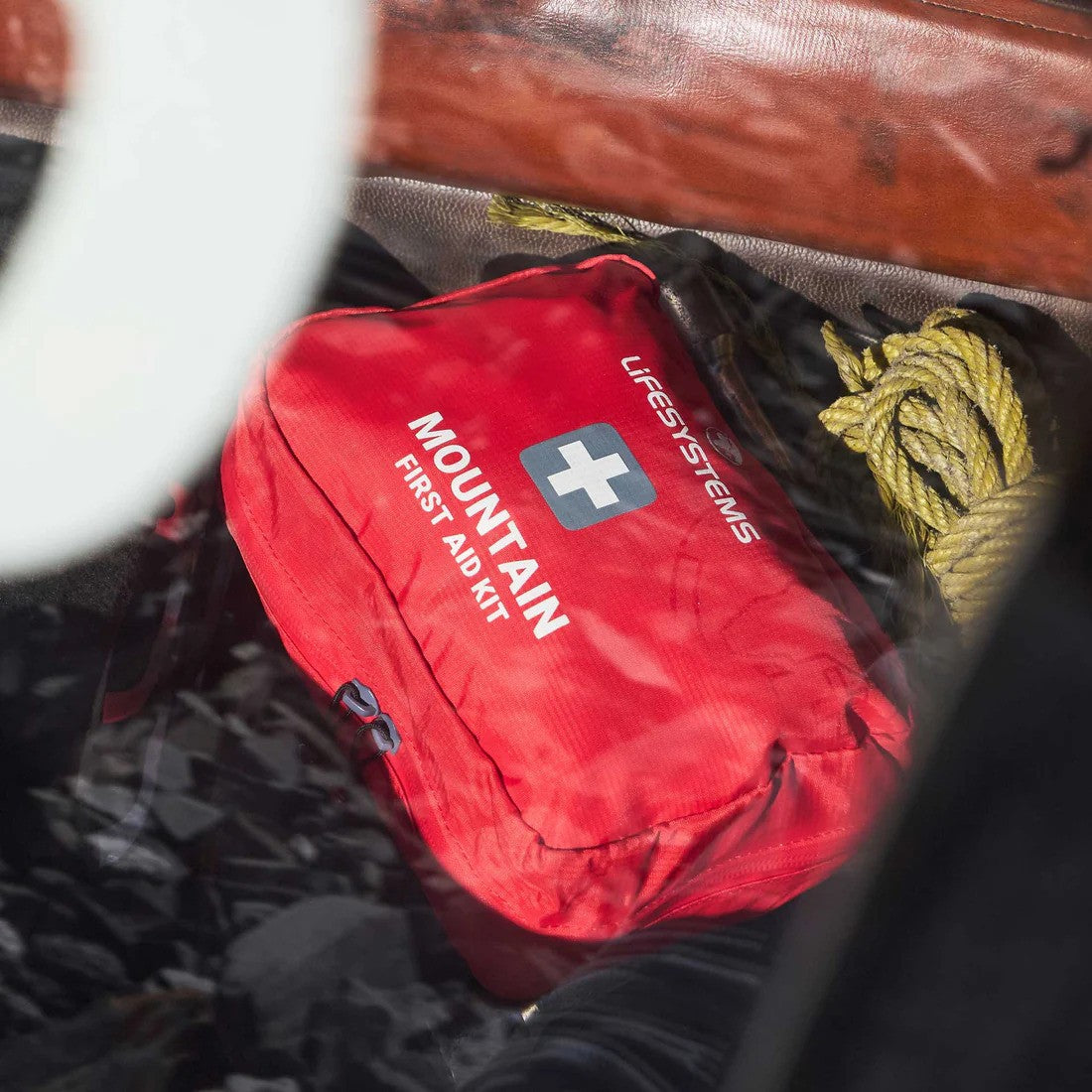 Lifesystems - Mountain First Aid Førstehjælpstaske fra Lifesystems - billede nr. 8 hos GrejFreak.dk