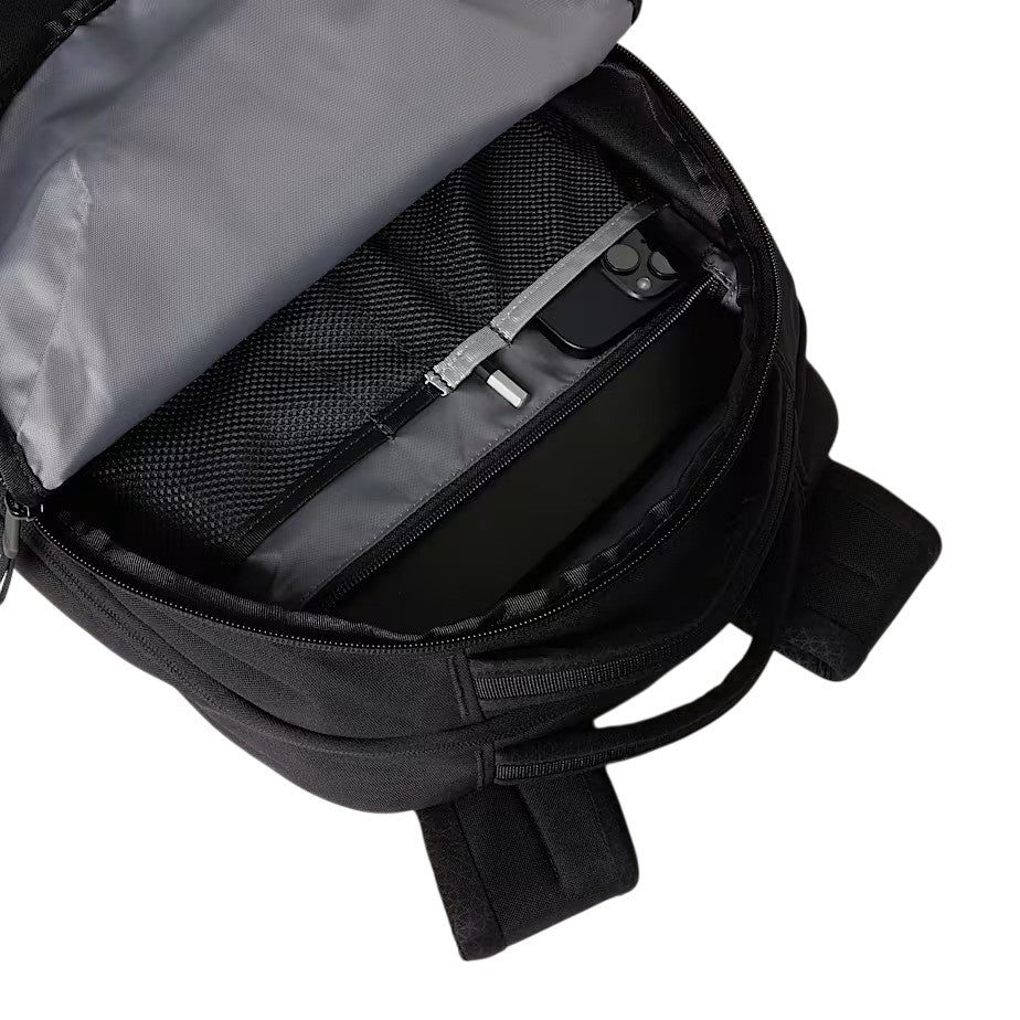 The North Face - Vault Rygsæk 27L // Sort fra The North Face - billede nr. 5 hos GrejFreak.dk