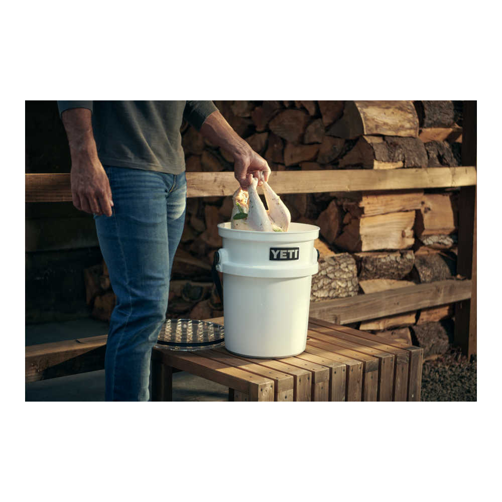 YETI - Loadout Bucket 19L // Charcoal fra YETI - billede nr. 3 hos GrejFreak.dk