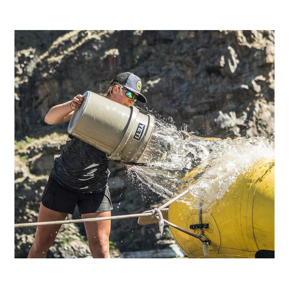 YETI - Loadout Bucket 19L // Charcoal fra YETI - billede nr. 4 hos GrejFreak.dk