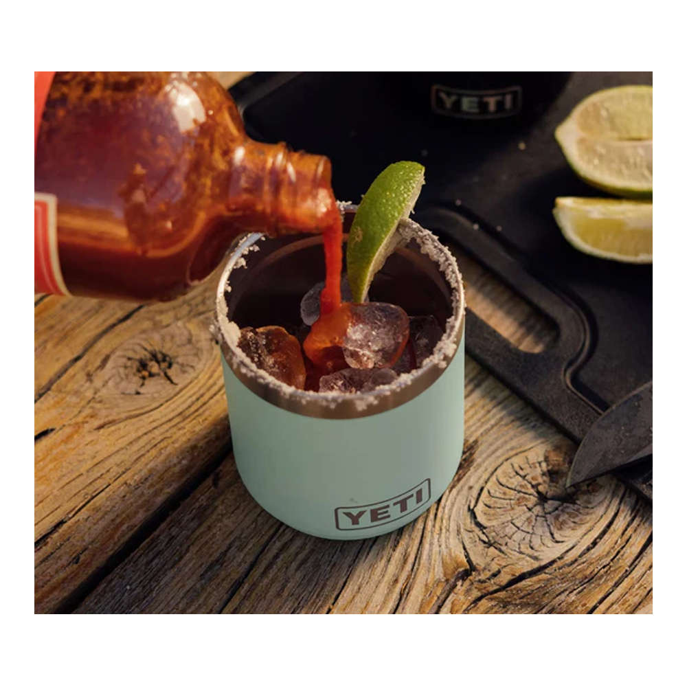 YETI - Rambler Lowball Kop 2.0 296ml // Rød fra YETI - billede nr. 4 hos GrejFreak.dk