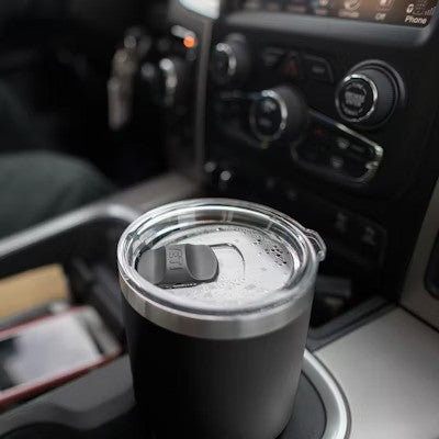 YETI - Rambler Tumbler 887 ml // Hvid fra YETI - billede nr. 4 hos GrejFreak.dk