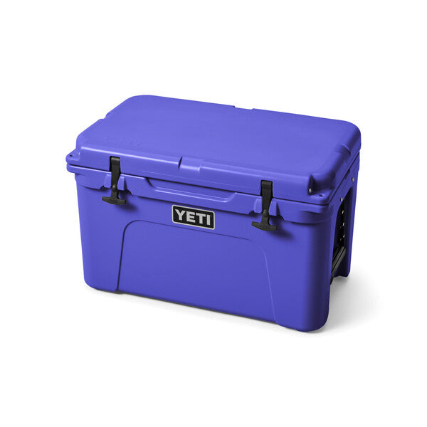 YETI - Tundra 45 Køleboks 31L // Ultra Marine Violet fra YETI - billede nr. 2 hos GrejFreak.dk