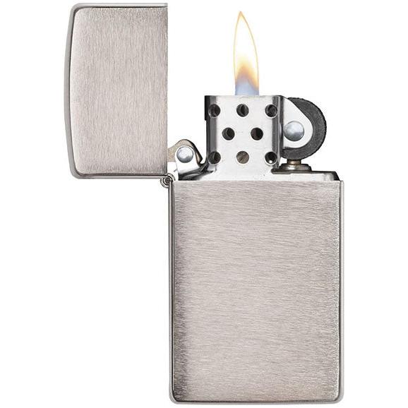Zippo - Slim Brushed Chrome Lighter fra Zippo - billede nr. 3 hos GrejFreak.dk