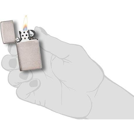 Zippo - Slim Brushed Chrome Lighter fra Zippo - billede nr. 4 hos GrejFreak.dk