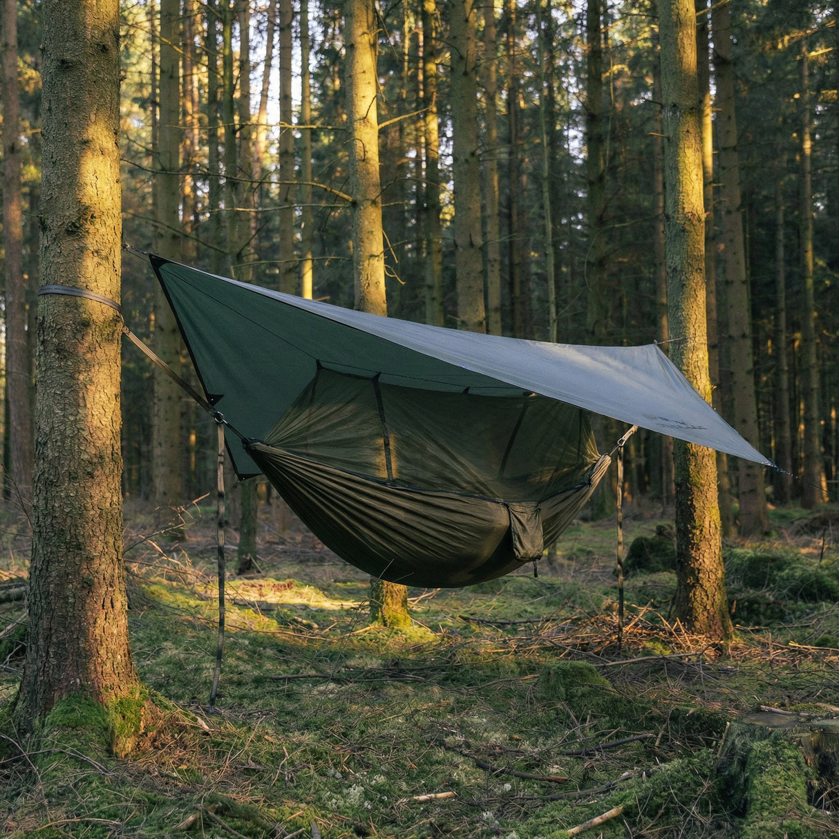 Sunny Hiker - Suspender Hængekøje m. Myggenet inkl. Tarp fra Sunny Hiker - billede nr. 1 hos GrejFreak.dk