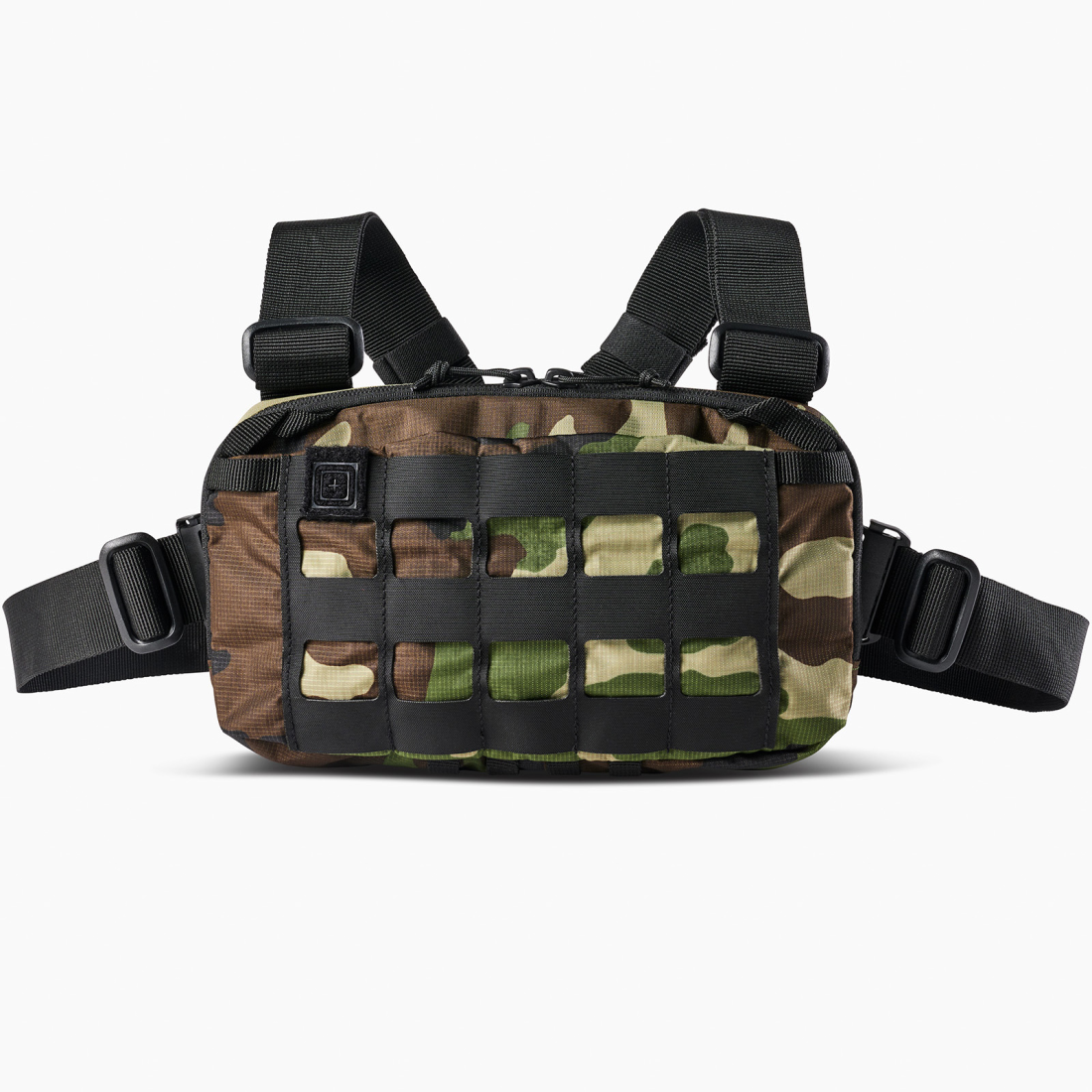 5.11 - Skyweight Survival Chest Taske 2L // Woodland fra 5.11 - billede nr. 1 hos GrejFreak.dk
