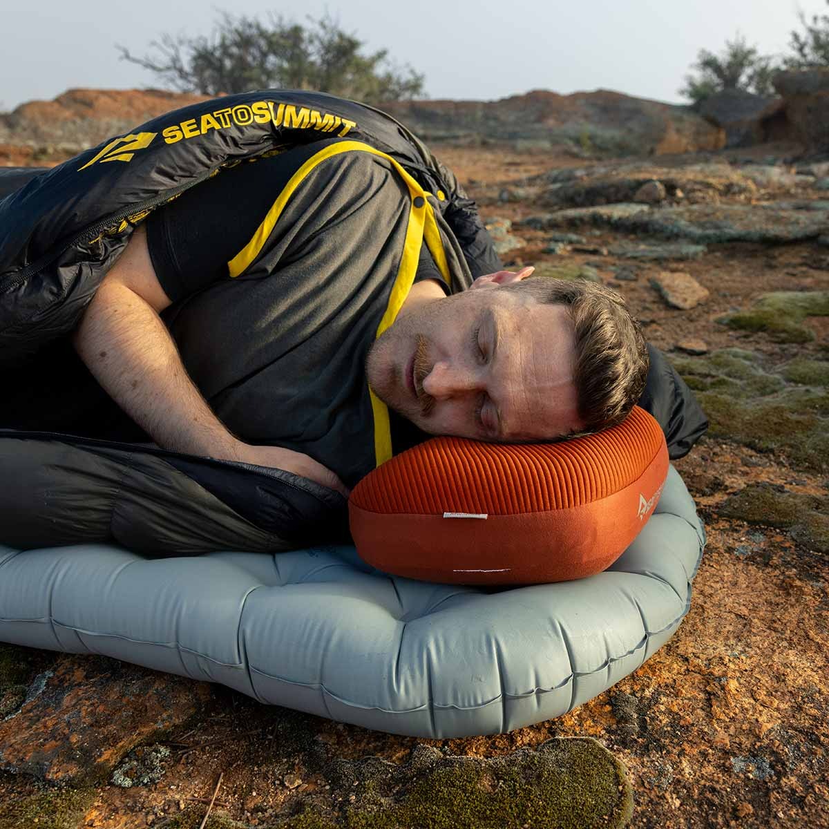 Sea to Summit - Aeros Premium XL Hovedpude // Burnt Olive fra Sea to Summit - billede nr. 8 hos GrejFreak.dk
