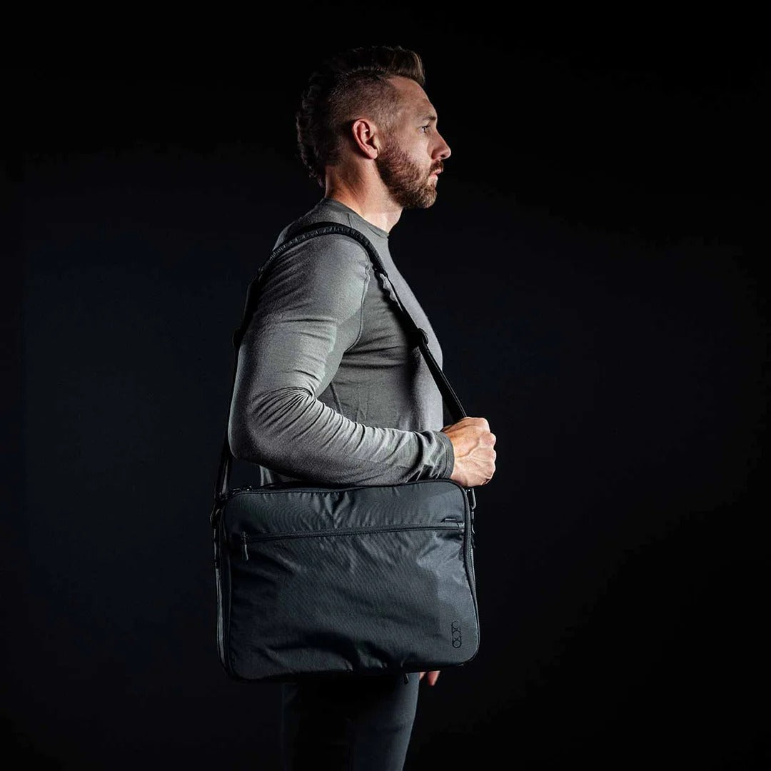 Eberlestock - Fade Brief Skuldertaske 11L // Olivengrøn fra Eberlestock - billede nr. 4 hos GrejFreak.dk