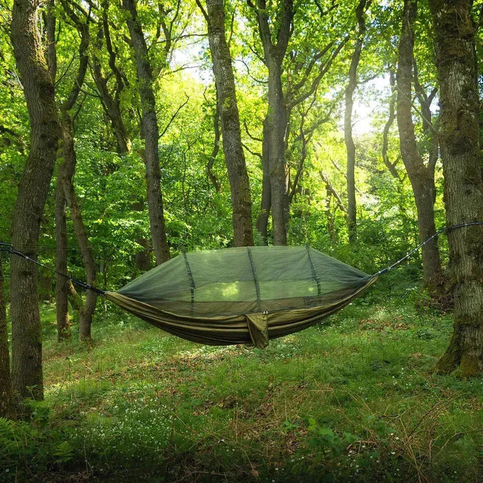 Indlæg på GrejPedia - Overnatning i hængekøje: Guide til en god nat i naturen - GrejFreak.dk