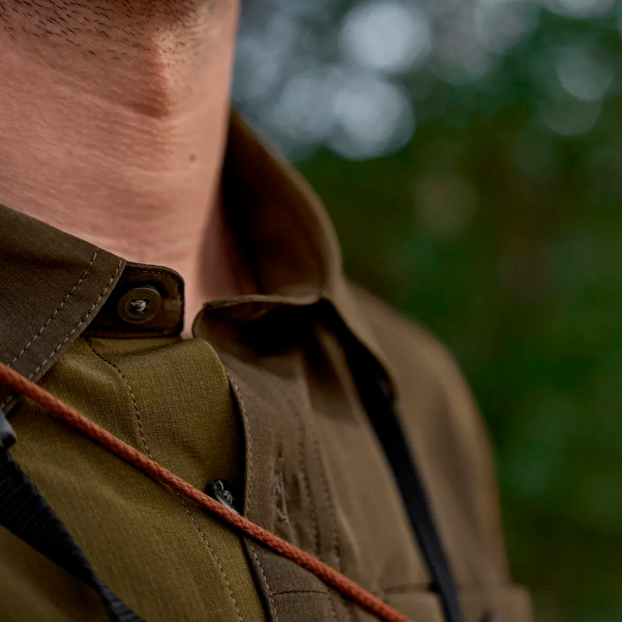Logmar letvægts L/S-skjorte // Dark Olive/Willow Green fra Härkila - billede nr. 3 hos GrejFreak.dk