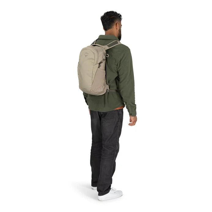 Osprey - Daylite 13L Rygsæk // Tan Concrete fra Osprey - billede nr. 6 hos GrejFreak.dk