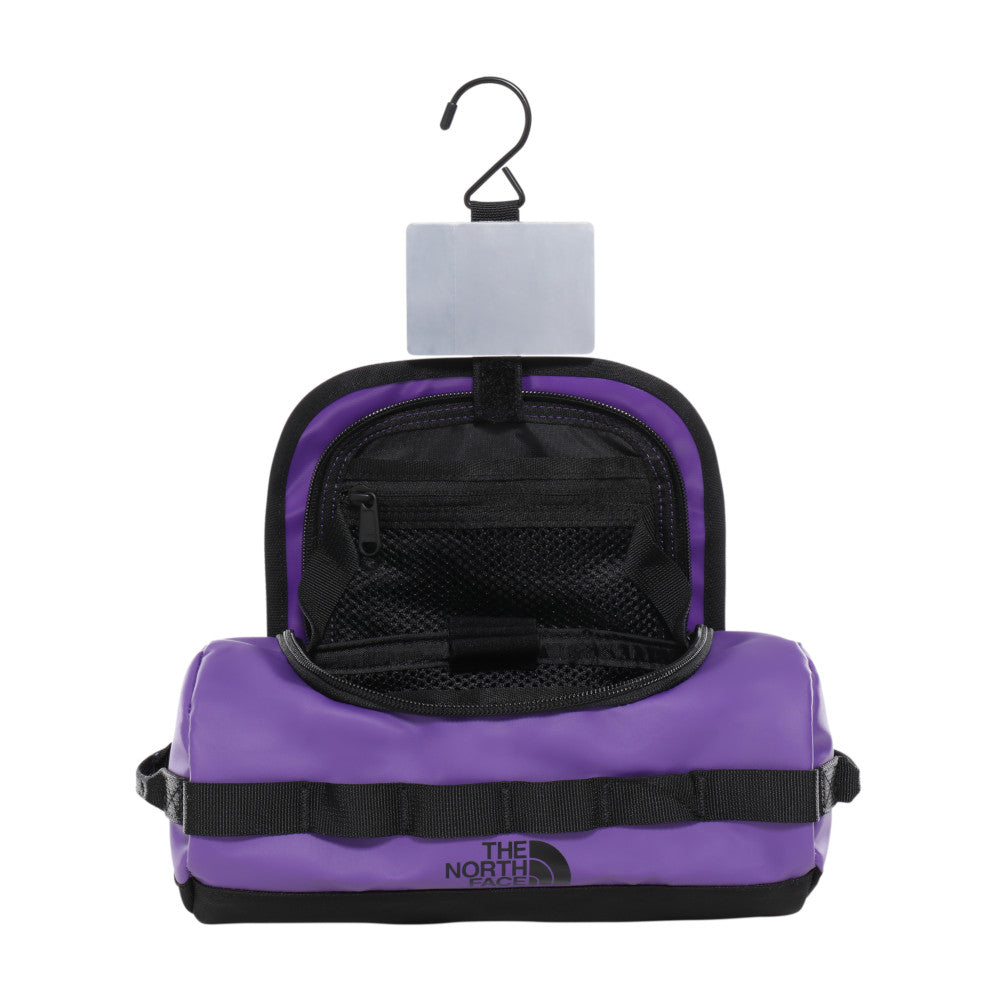 The North Face - Base Camp Rejsetoilettaske Lille // Lilla fra The North Face - billede nr. 2 hos GrejFreak.dk