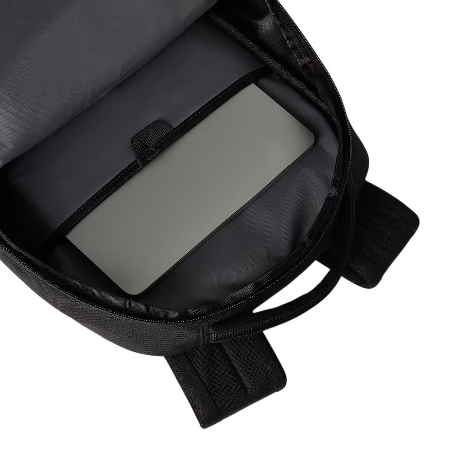 The North Face - Vault Rygsæk 27L // Sort fra The North Face - billede nr. 6 hos GrejFreak.dk