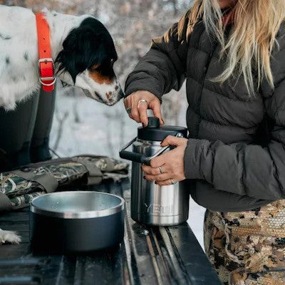 YETI - Rambler Jug 1,9L // Sort fra YETI - billede nr. 7 hos GrejFreak.dk