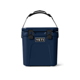 YETI - Roadie 24 Køleboks 2.0 // Navy fra YETI - billede nr. 2 hos GrejFreak.dk