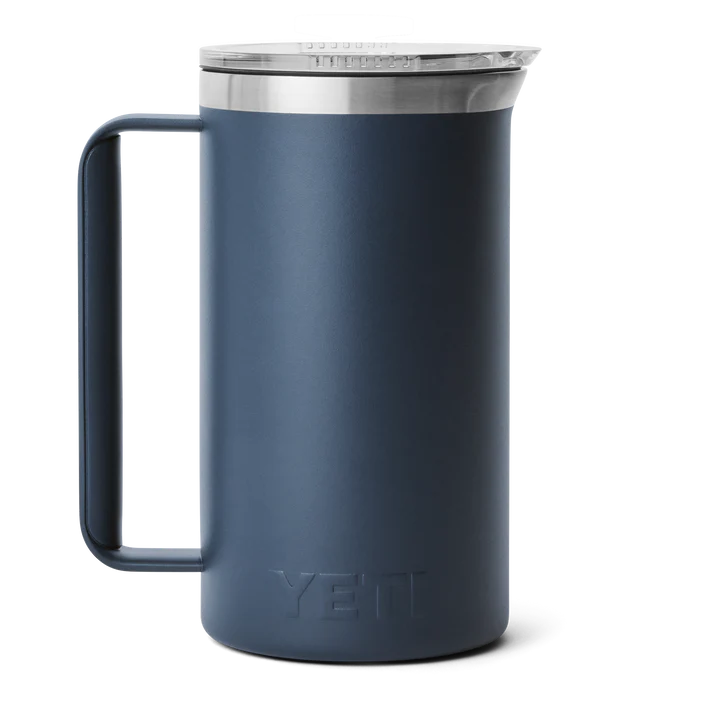 YETI - Rambler Pitcher Kande 1L // Navy fra YETI - billede nr. 2 hos GrejFreak.dk