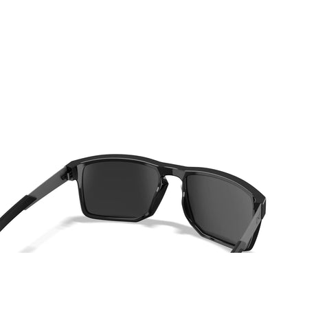 Wiley X - APEX Captivate // Pol Blue Mirror - Gloss Black Frame fra Wiley X - billede nr. 4 hos GrejFreak.dk