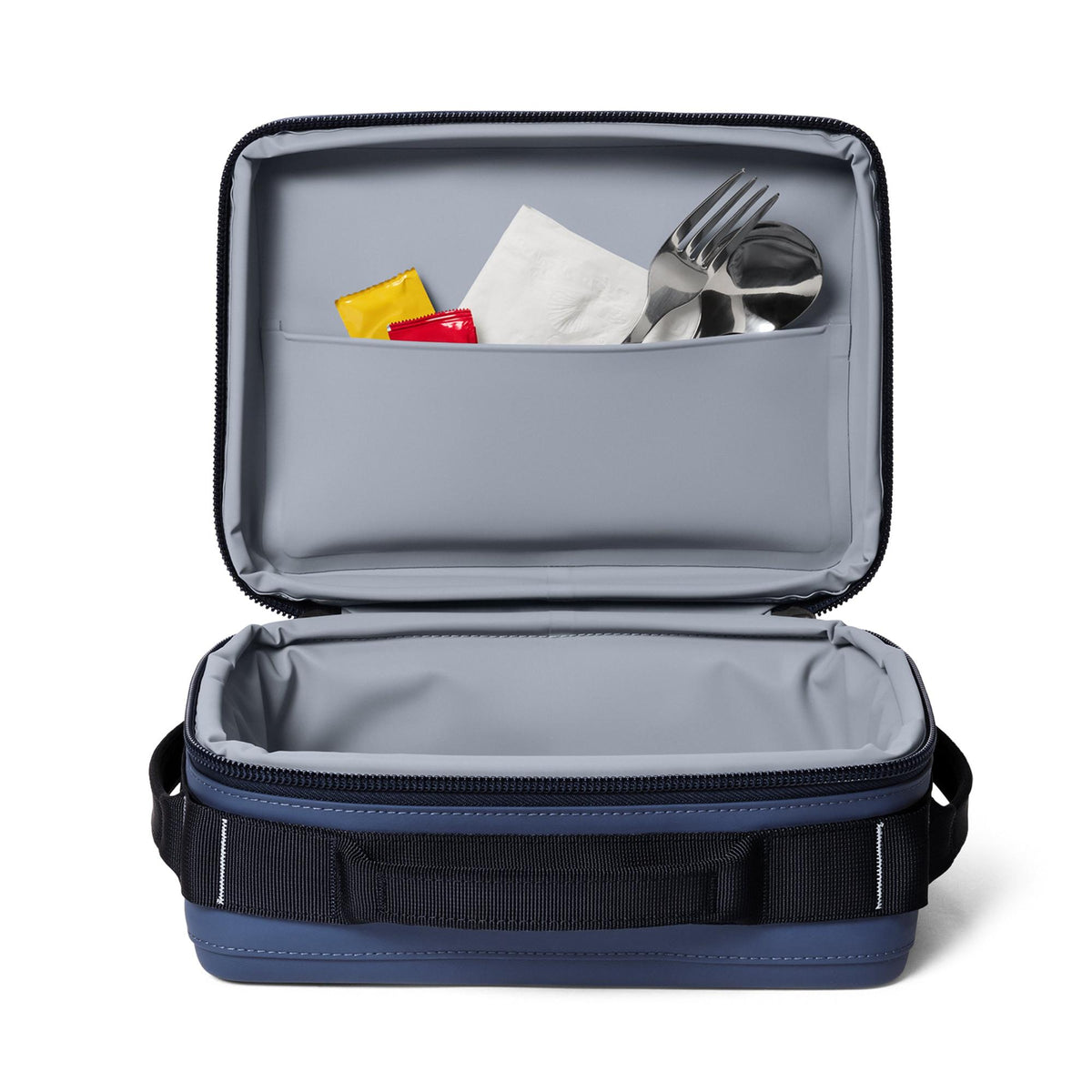YETI - Daytrip Lunch Køleboks 5L // Classic Navy fra YETI - billede nr. 7 hos GrejFreak.dk