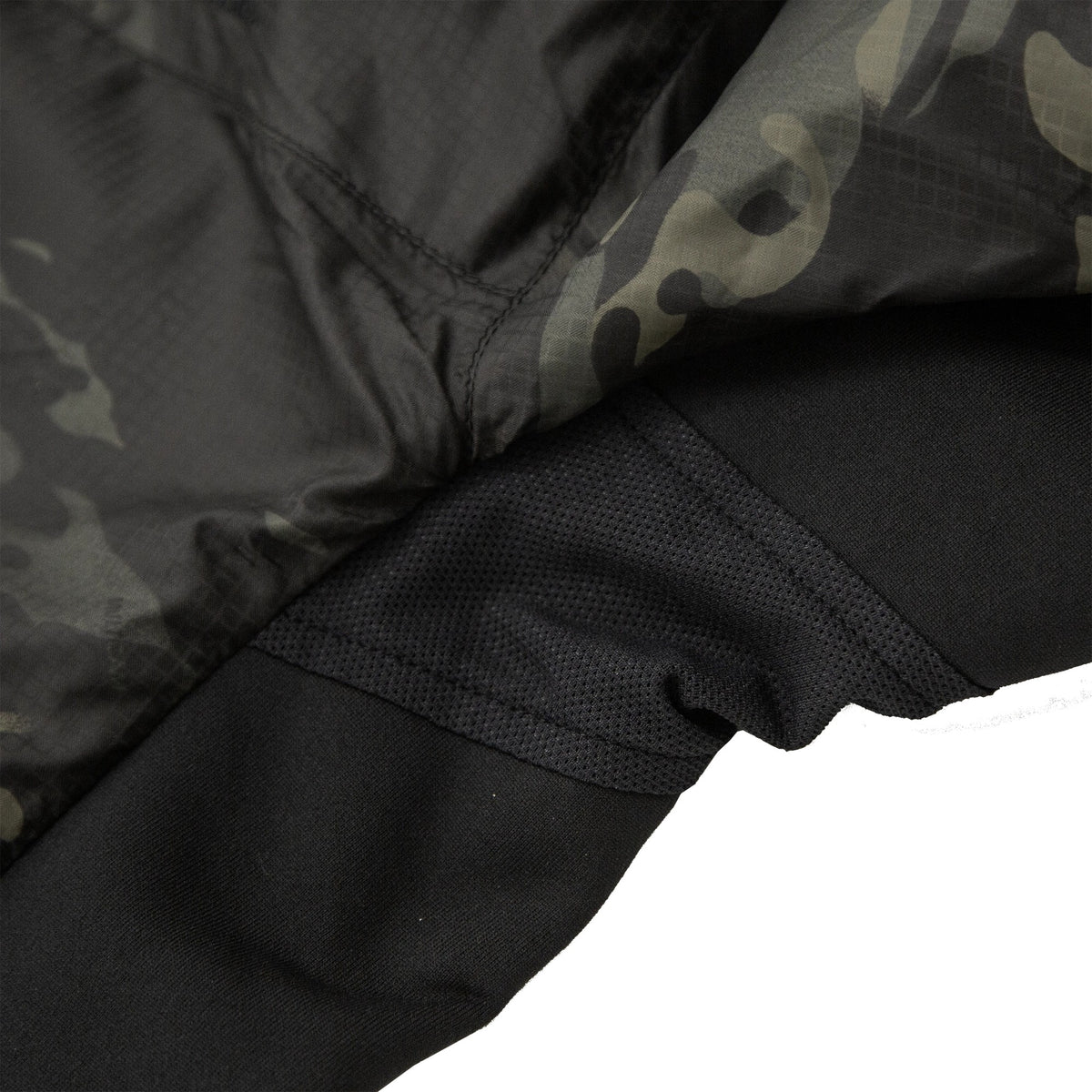Carinthia - TLG 2.0 Jakke // Black MultiCam fra Carinthia - billede nr. 6 hos GrejFreak.dk