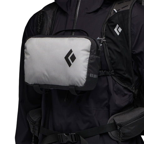 Black Diamond - Beta Light Satellite Taske 4L // Black Alloy fra Black Diamond - billede nr. 4 hos GrejFreak.dk
