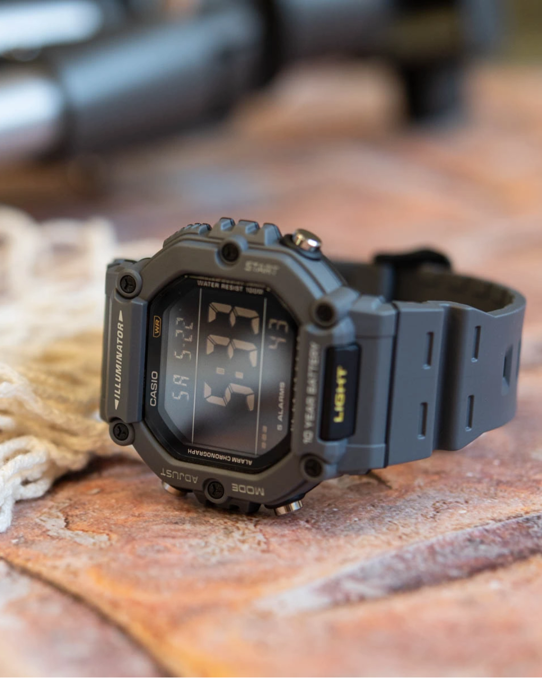 Casio Timeless AE-1600H-8BVEF
