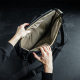 Eberlestock - Executive Brief Skuldertaske 17L // Grå
